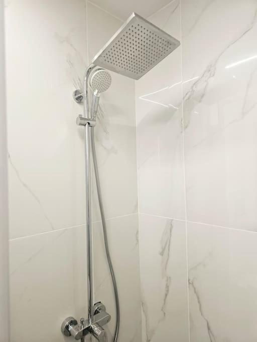 Deluxe Apartment Paphos Bagian luar foto
